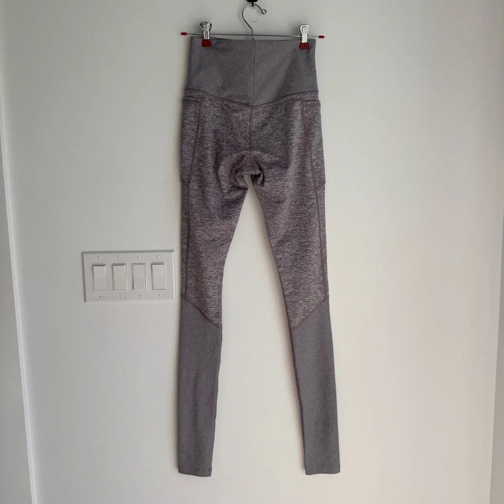 Athleta Exhale Stash Pocket Heel Tight Leggings Women’s XS Purple Ballet Dancer